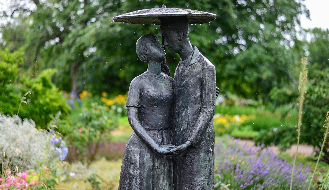 resin garden statues near me